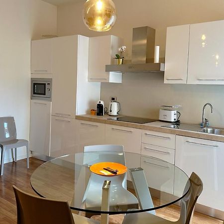 Apartamento La Casa Di Paola E Betti Alba  Exterior foto